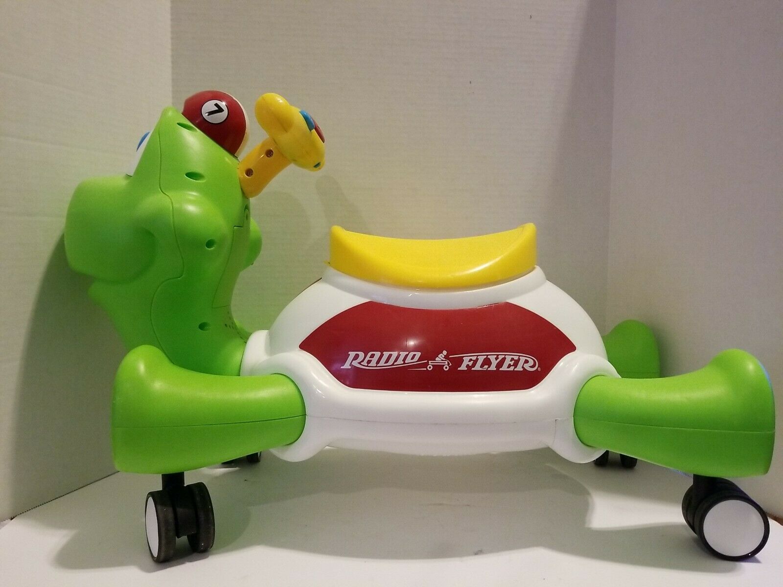 Vintage Radio Flyer Turtle - Excellent Condition - Barely Used