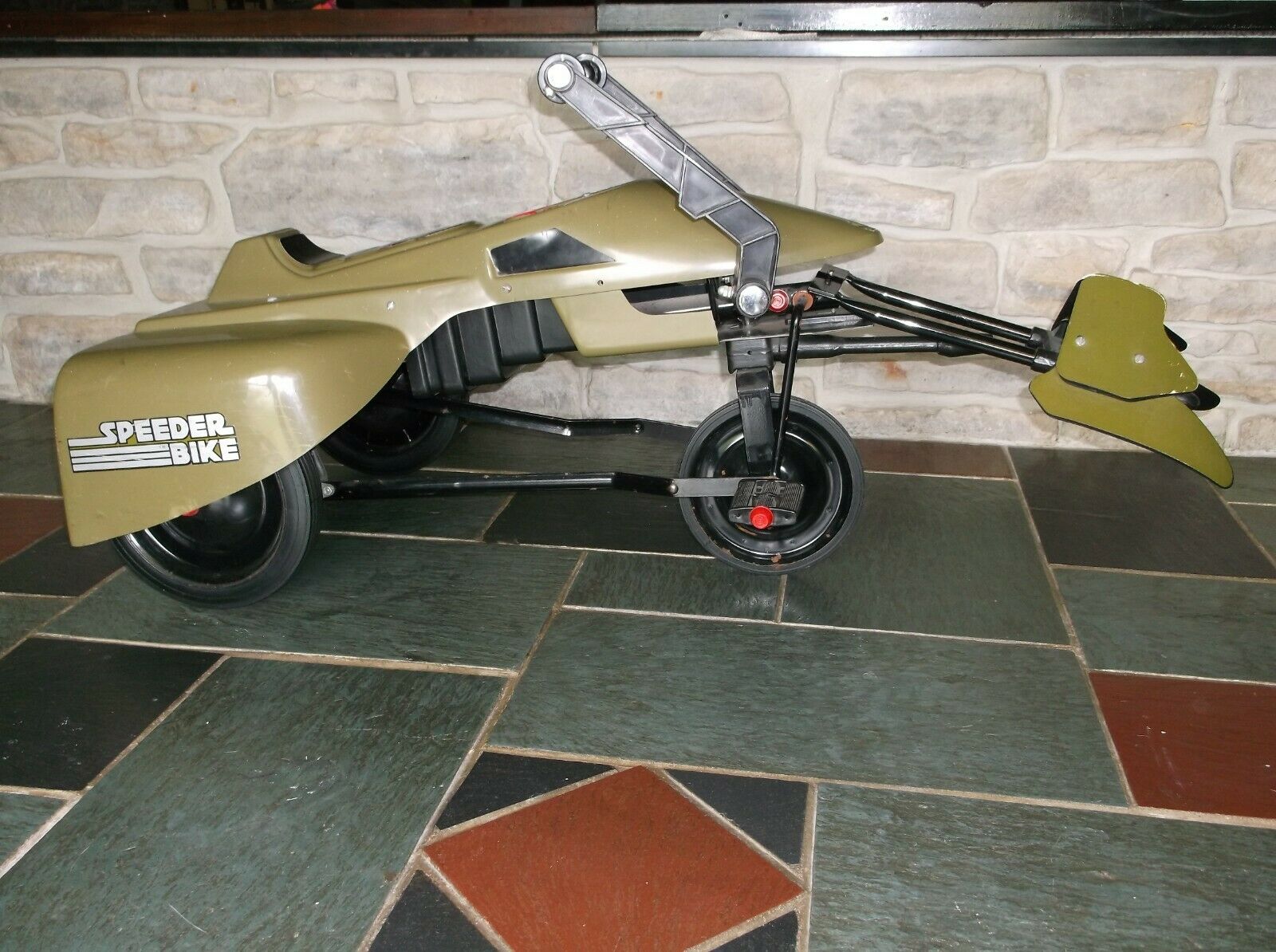 Huffy / Kenner  Rare Star Wars Ride On Pedal Speeder Bike  Rotj 1984