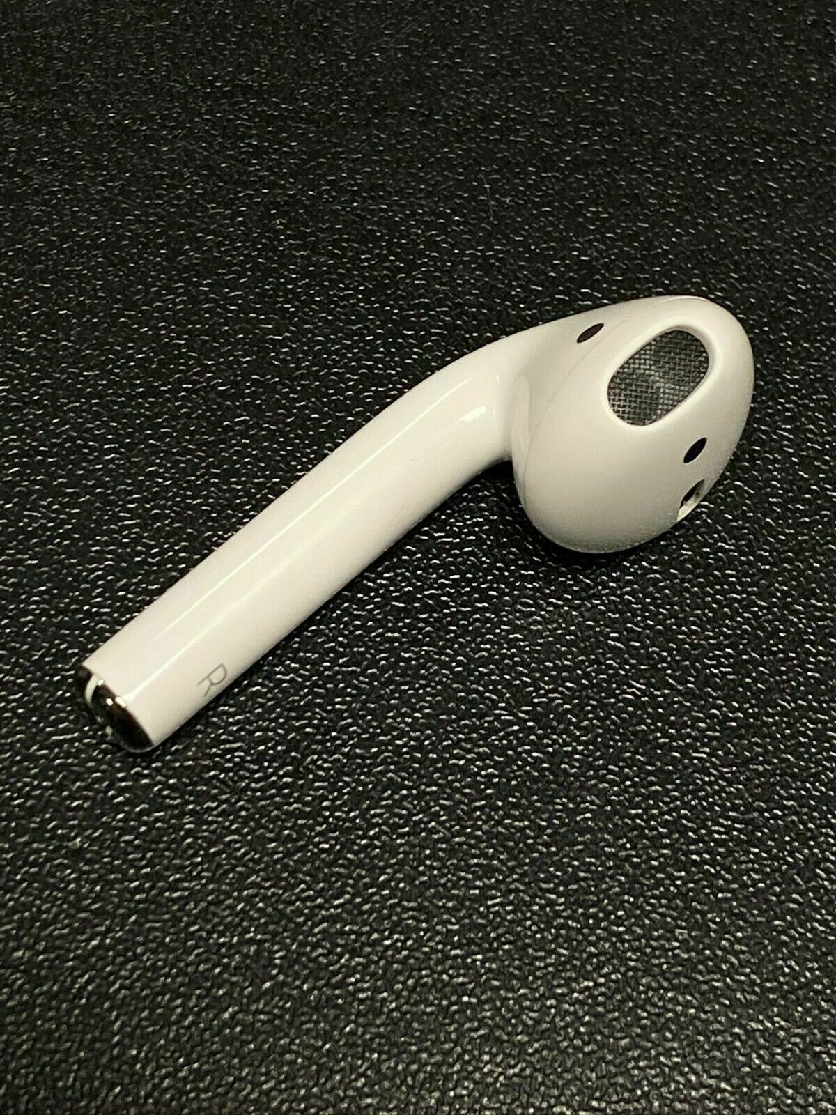 Apple Airpods Right Only (airpod) - Replacement - 100% Authentic 2nd Generation
