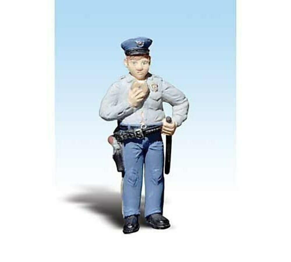 Cop With Doughnut G Scale Woodland Scenics
